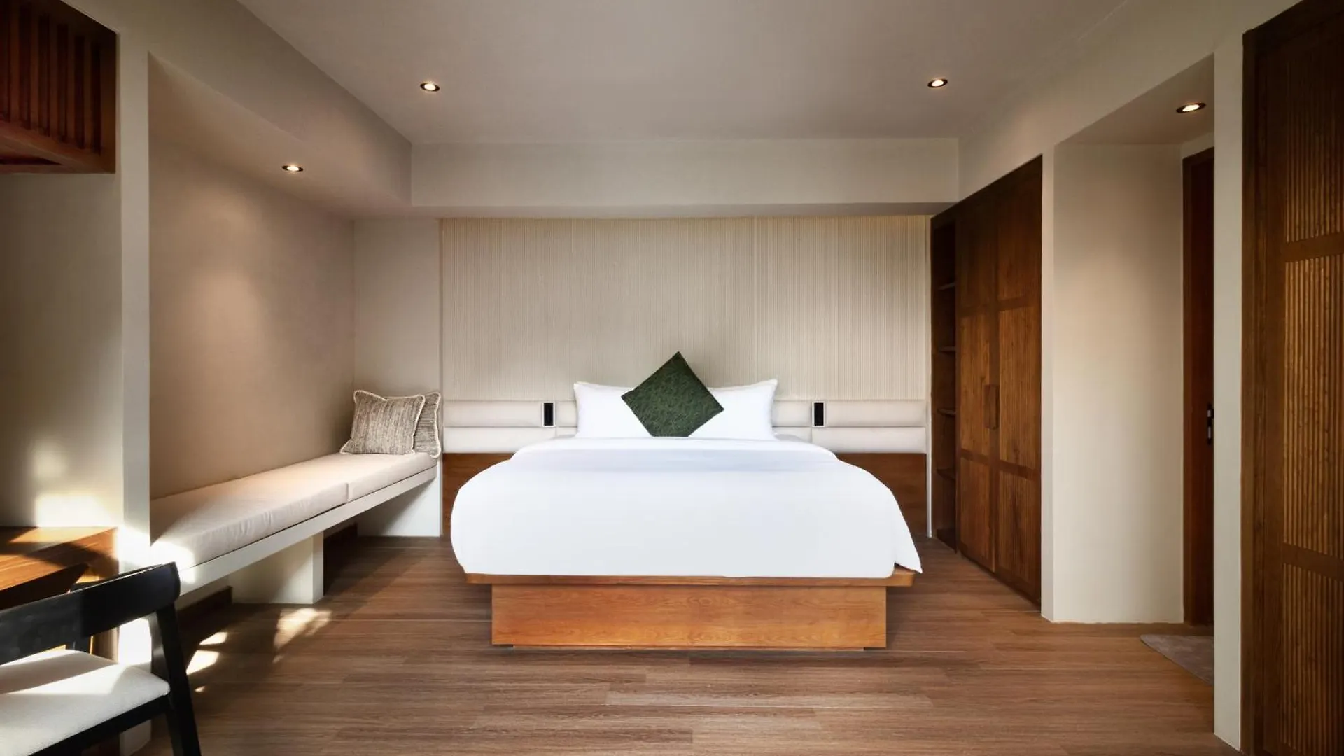 Seminyak, 4Br Family Friendly Villa W Cook& Pool Indonesia